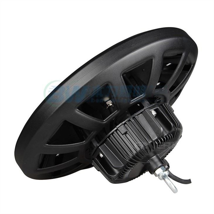 Led High Bay s podsvietením