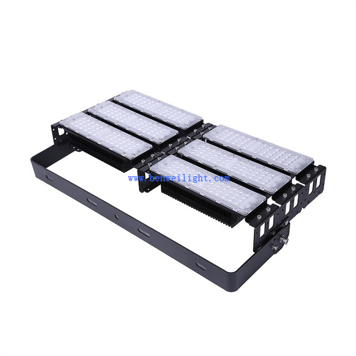 300 W Flood Light