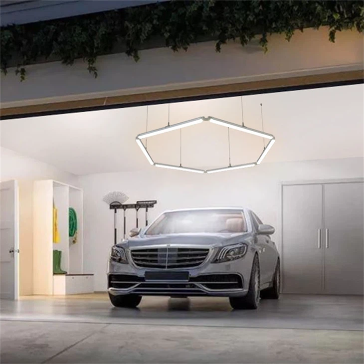 Šesťhranné LED stropné svietidlo - 110V-277V pre autosalóny a priemyselné priestory