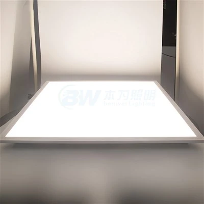 Tenký svetelný panel LED s premenlivou teplotou farieb 2700 K-6500K